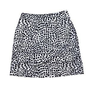 Chico’s Dalmatian Print Black/White Athletic Skort Size 00 (size 2)